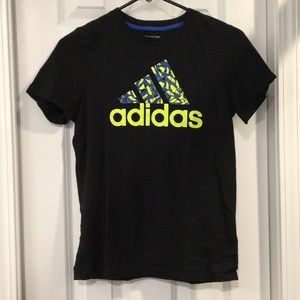 Adidas Boy’s T-Shirt Super Soft EUC Like New